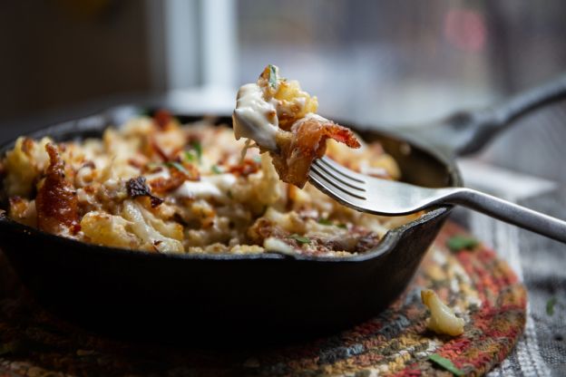 Perfect Cheddar Cauli Mac and Cheese with Bacon
