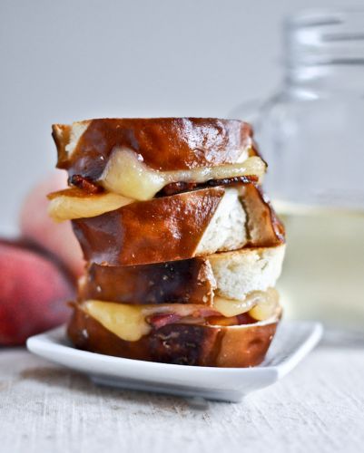 Peach bacon and gouda grilled cheese sliders
