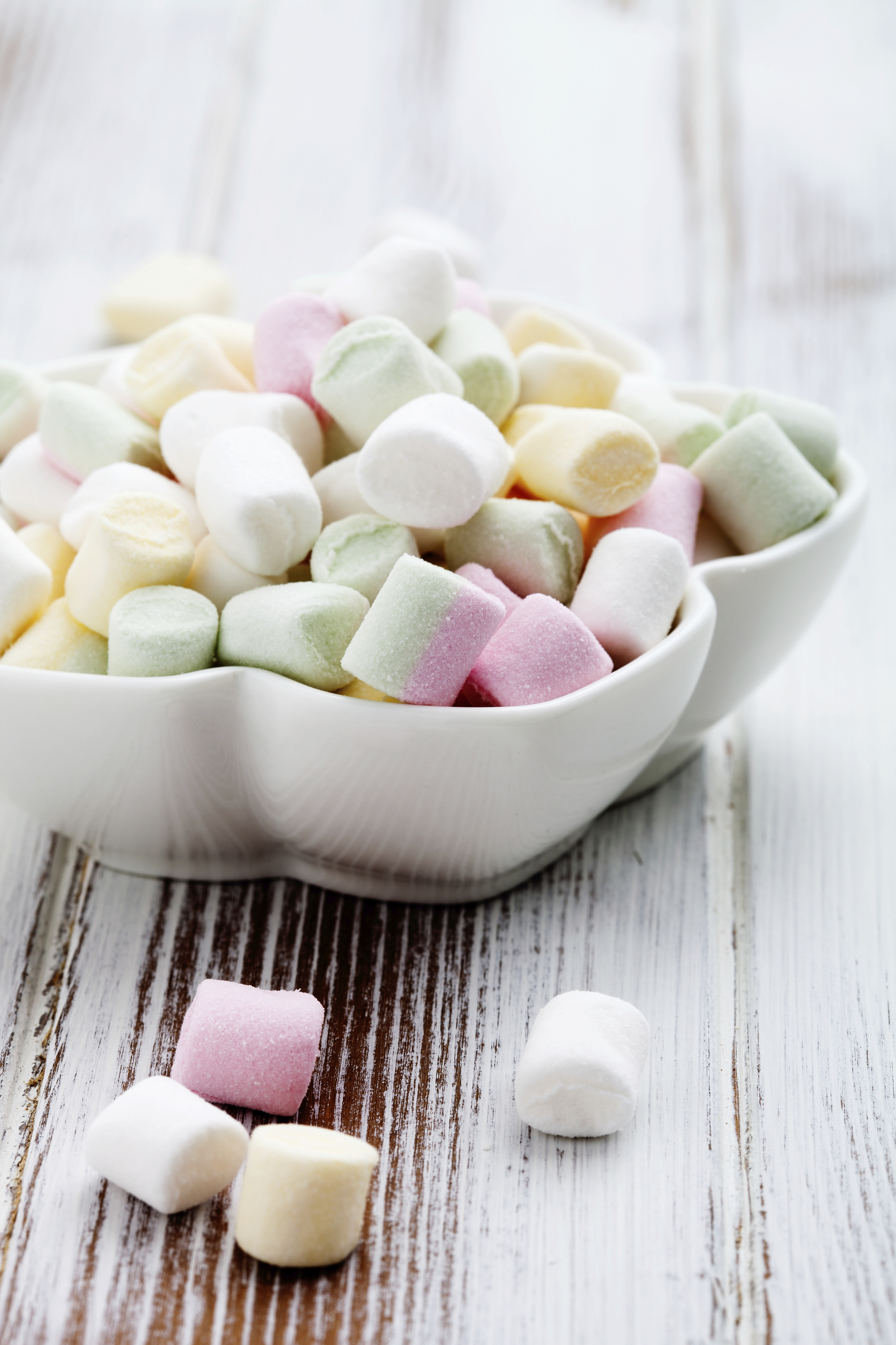 A cheat sheet for sweets 10 lowcalorie treats you can snack onYour