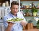 These Pics Prove That Jamie Oliver Doesn't Know How To Hold Food
