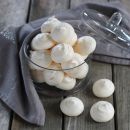 These airy chickpea meringues are 100% vegan