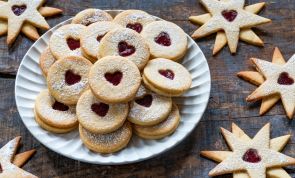 9 Incredible Christmas Cookie Recipes From Around the World