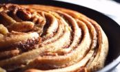 Giant Cinnamon Roll: a massive snack like no other!