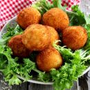 Weekend Indulgence: Deep-Fried Mozzarella Risotto Balls