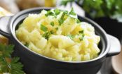 10 fun things to add to homemade mashed potatoes