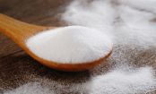 10 ways to use baking soda in the kitchen