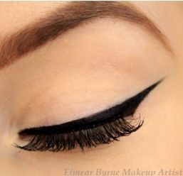 Get PERFECT Winged Eyeliner with this SIMPLE TRICK!