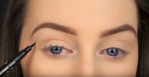 Get PERFECT Winged Eyeliner with this SIMPLE TRICK!