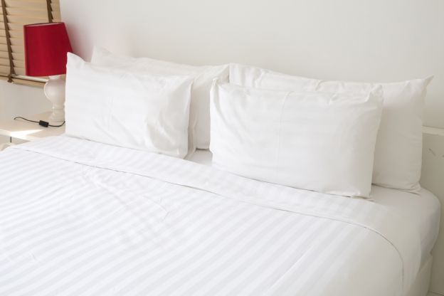 How To Wash Your White Sheets
