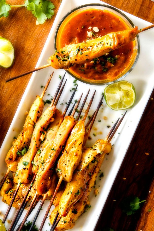 THAI CHICKEN SATAY WITH PEANUT SAUCE