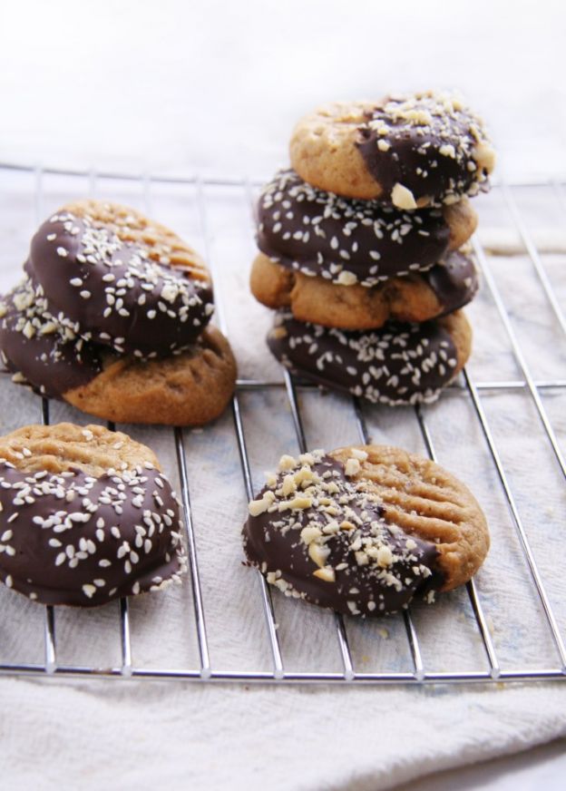 Chocolate-dipped Peanut Butter miso cookies