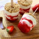 Hybrid dessert hack: How to make mini strawberry cheesecake pops