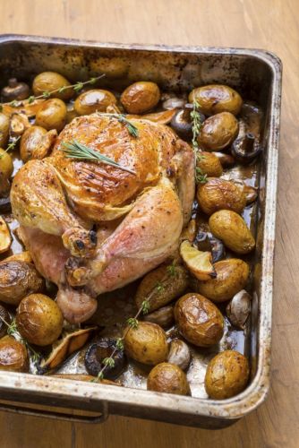 How to carve meat without getting its juices everywhere