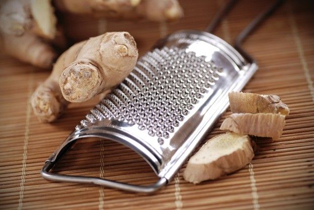 How to grate ginger neatly