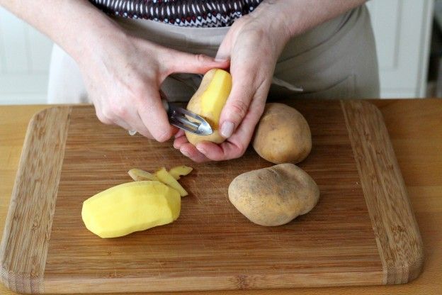 Peel the potatoes