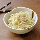 How to make Japanese-style coleslaw
