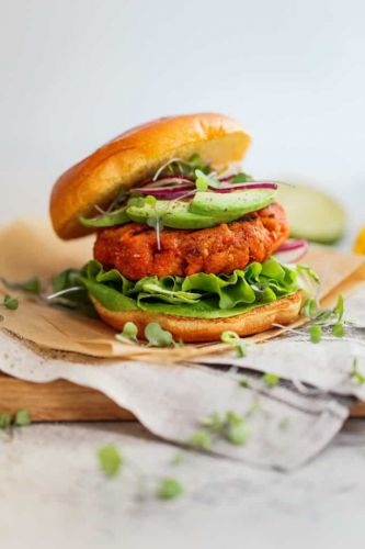 Mango Jerk Salmon Burgers