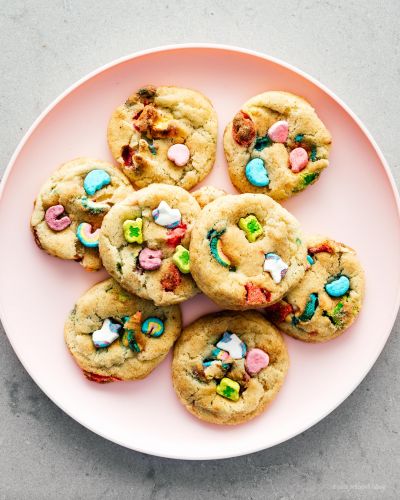 Snickerdoodle Lucky Charms Cookies