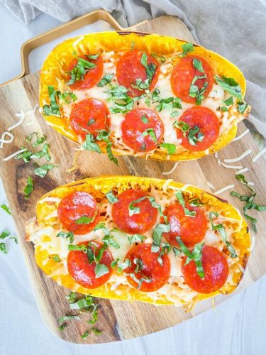 Spaghetti Squash Pizza Boats
