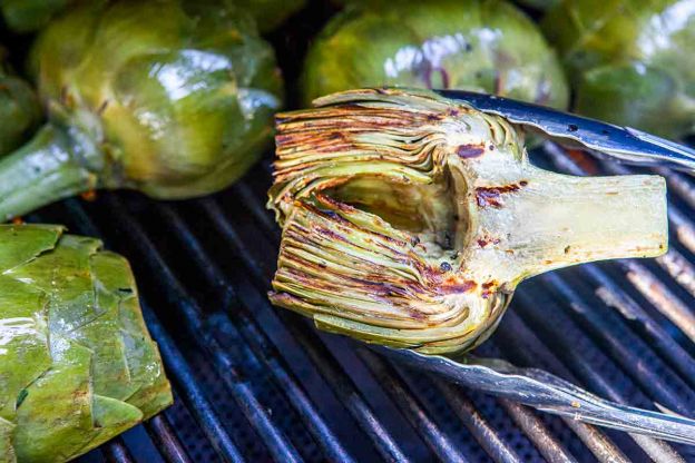 irresistable grilled artichokes with balsamic vinegar