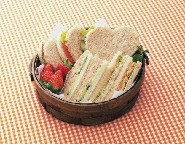 Restaurant-style: Fast club sandwich