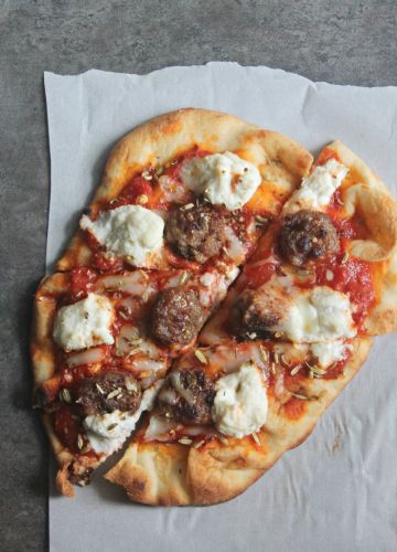 Sausage and ricotta naan pizza