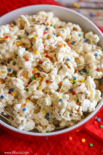 Birthday cake popcorn