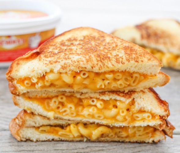 Grilled Macaroni and Cheese Sandwich