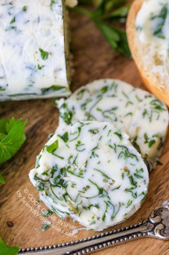 Make homemade herb buter