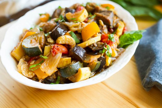 Slow cooker ratatouille