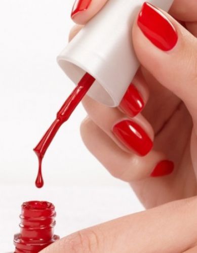 Putting a solvent in your nail polish
