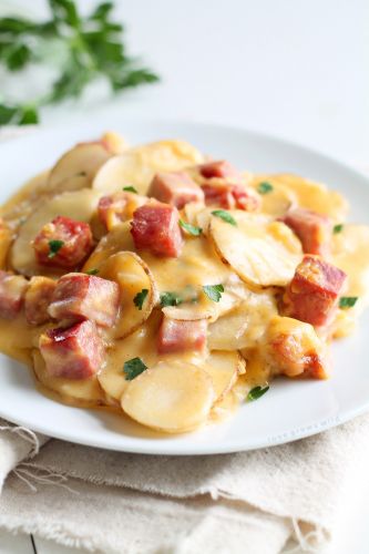 Cheesy Scalloped Potatoes With Ham