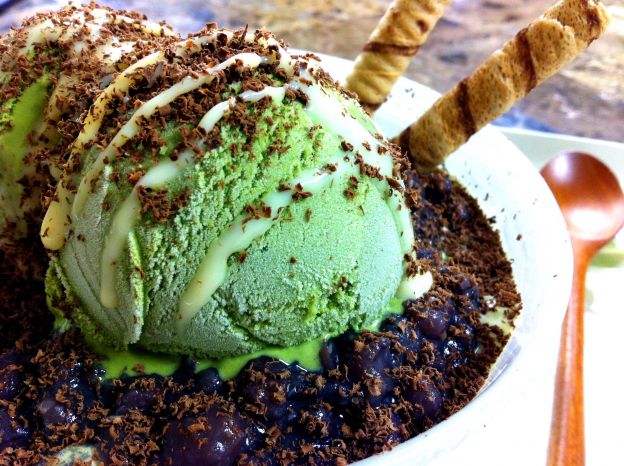 Patbingsu (Korean Ice Dessert Recipe)