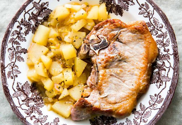 Pork Chops With Ginger Pear Sauce