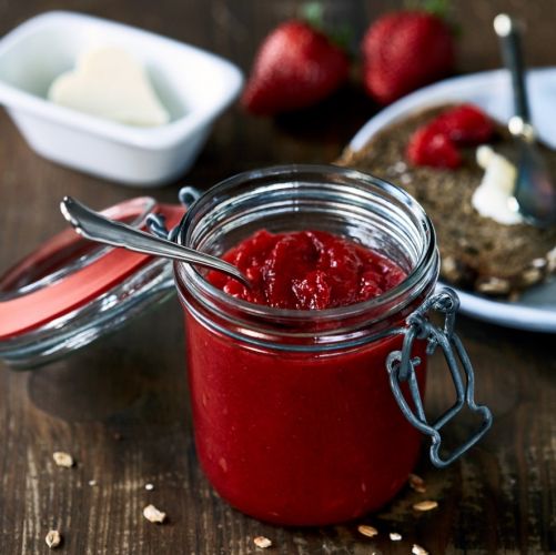 Strawberry Fruit Spread with White Chocolate