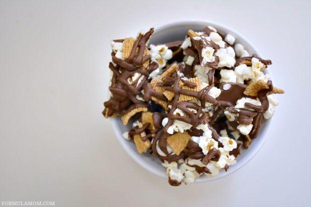 S’mores popcorn bark