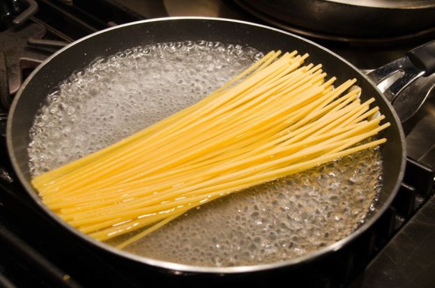 Cook Spaghetti In A Pan