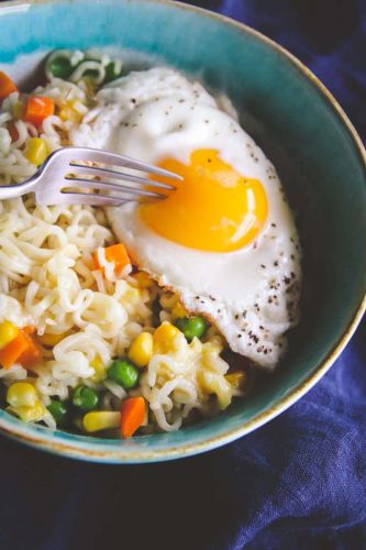 5-Ingredient Ramen With An Egg