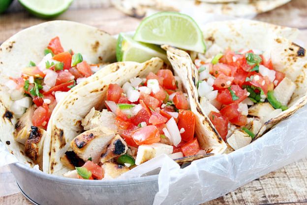 Grilled Chicken Fresco Tacos