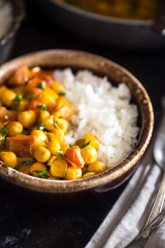 Creamy chickpea curry