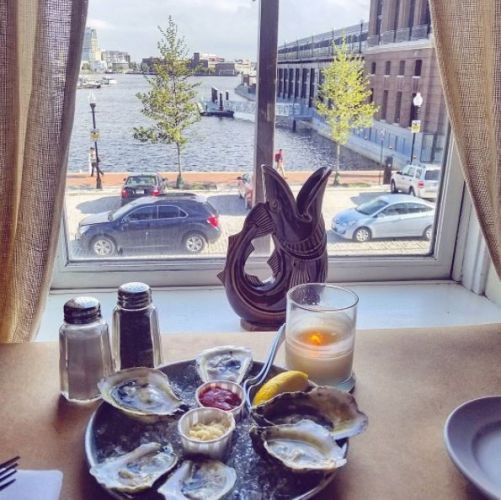Thames Street Oyster House - Baltimore, MD