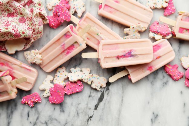 Circus Animal Cookie Pudding Pops