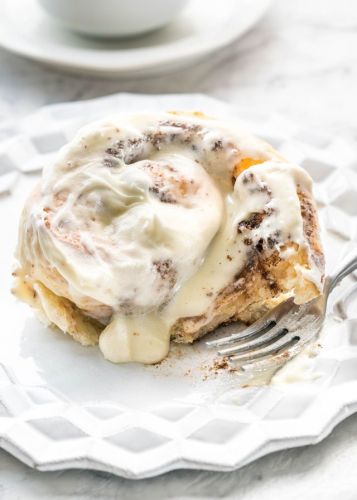 Cinnabon cinnamon rolls