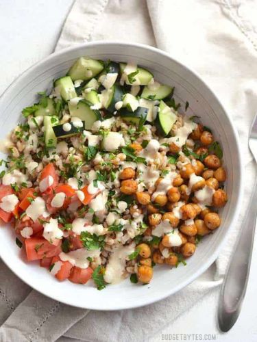 Mediterranean Farro Salad with Spiced Chickpeas