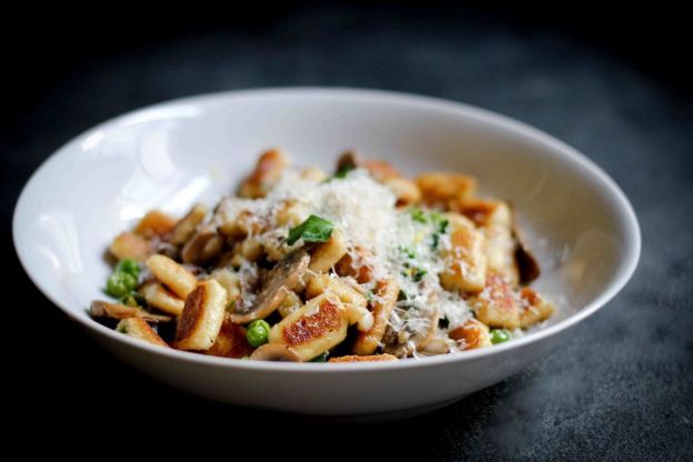 Ramen Gnocchi With Mushroom and Peas