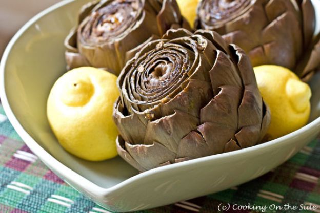 Slow cooker garlic artichokes