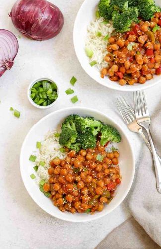 General Tso’s Chickpea Stir Fry