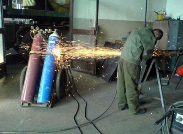 Why Women Live Longer Than Men