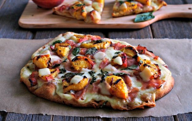 Grilled Peach and Pepper Jack Pizza
