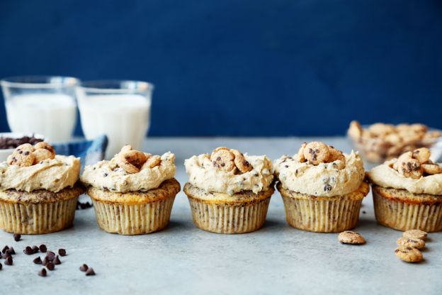 Chocolate Chip Cookie Dough Cupcakes